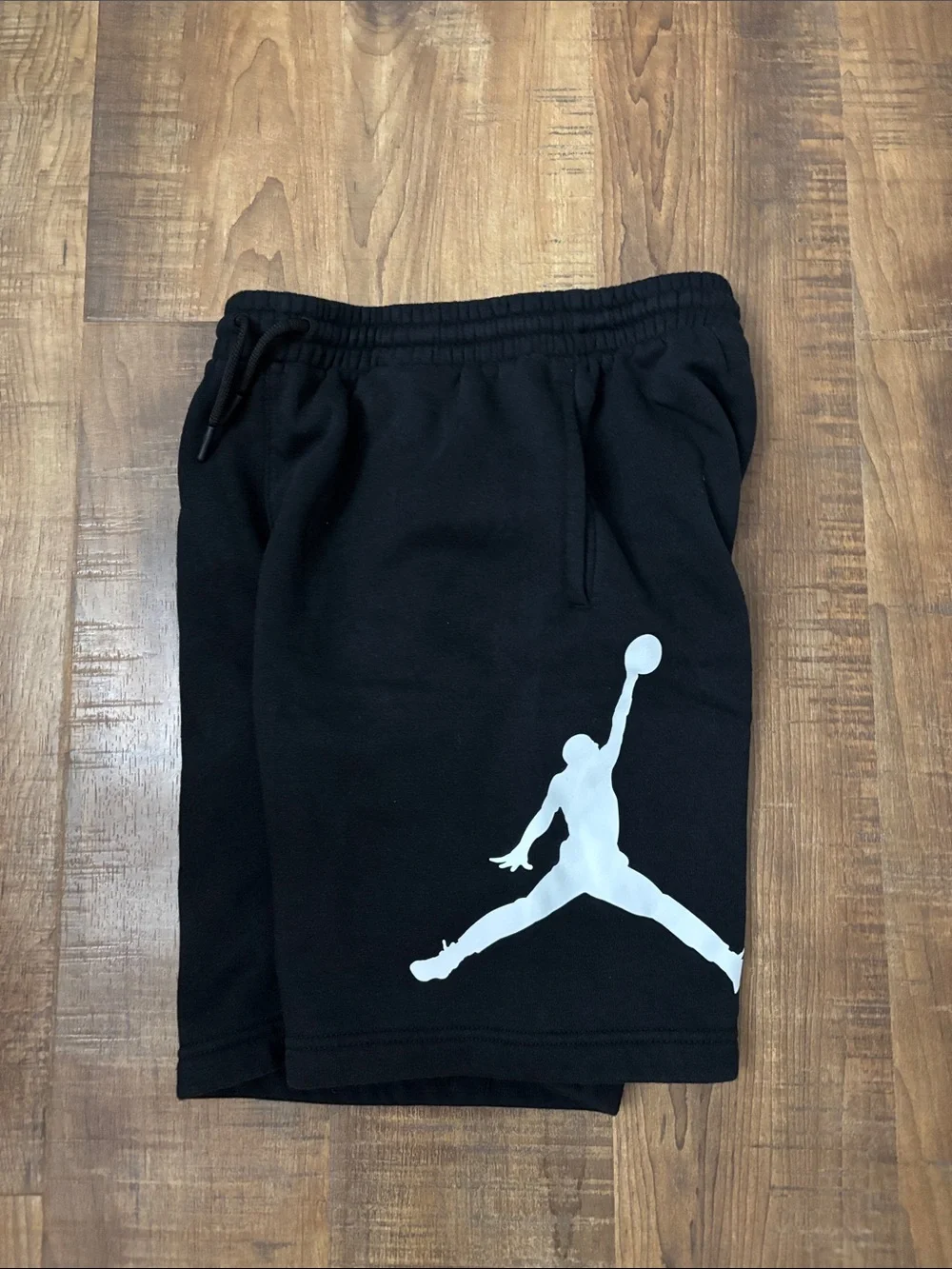 Jordan Jumpman Logo Fleece Shorts Black/White boys size Large